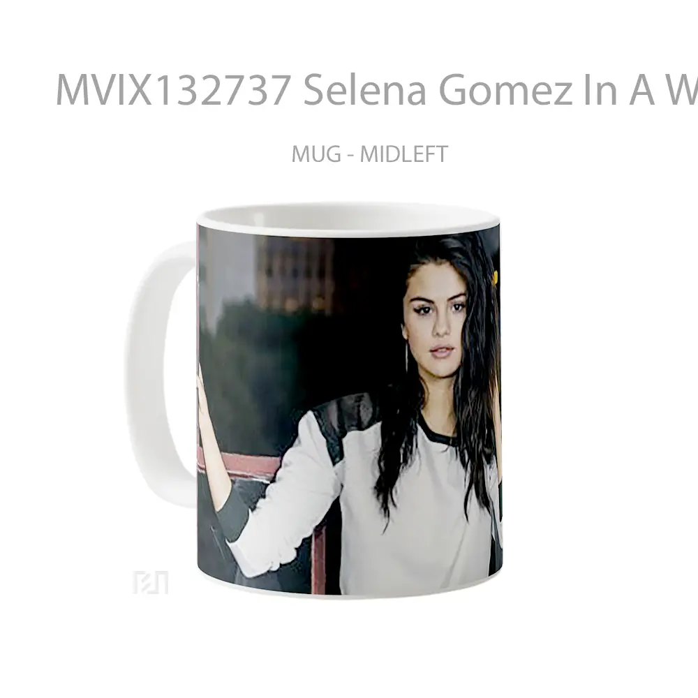 Mug Selena Gomez In A Window Gelas Selebriti - All-side / Desain