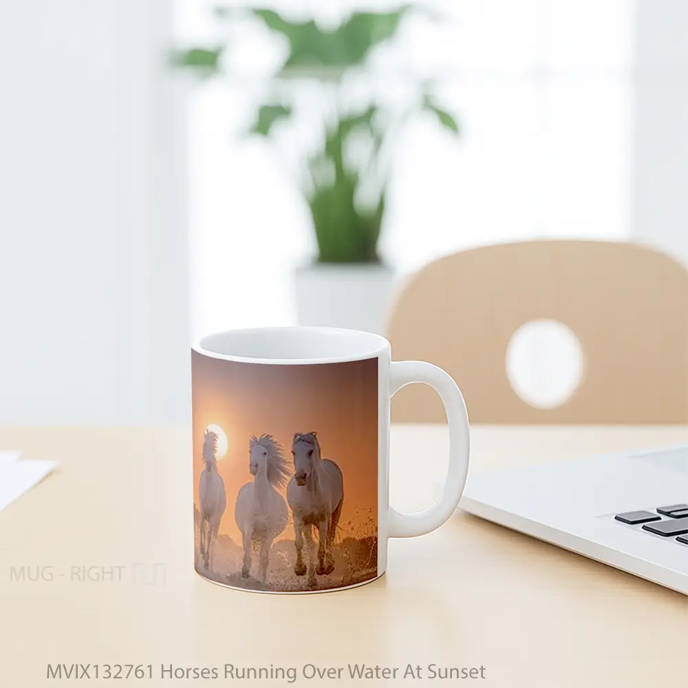 Mug Horses Running Over Water At Sunset Gelas Hewan Lucu - All-side / Desain