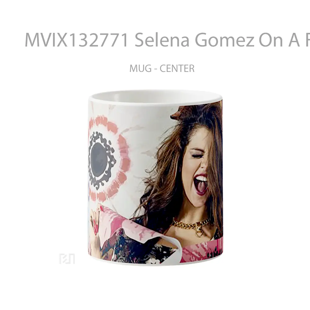 Mug Selena Gomez On A Flower Background Gelas Selebriti