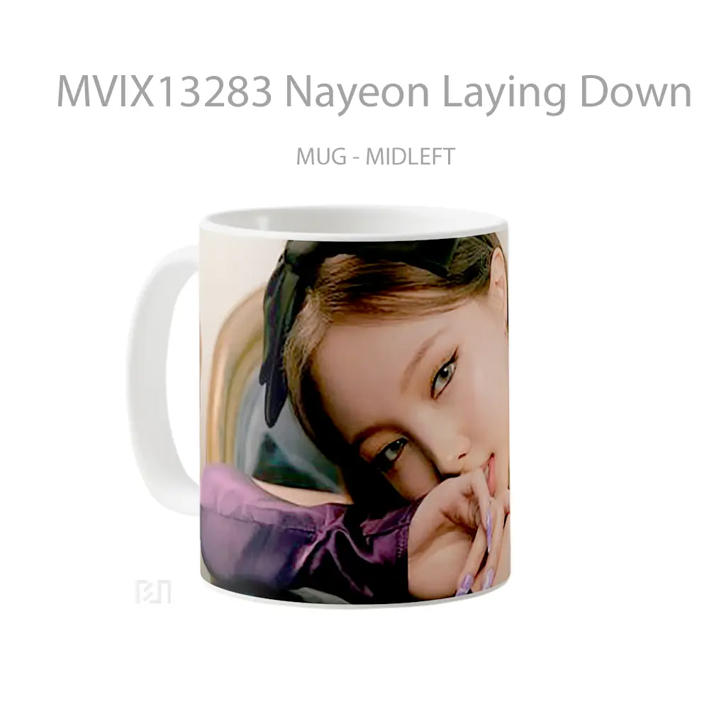 Mug Nayeon Laying Down Gelas Keramik Unik - All-side / Desain