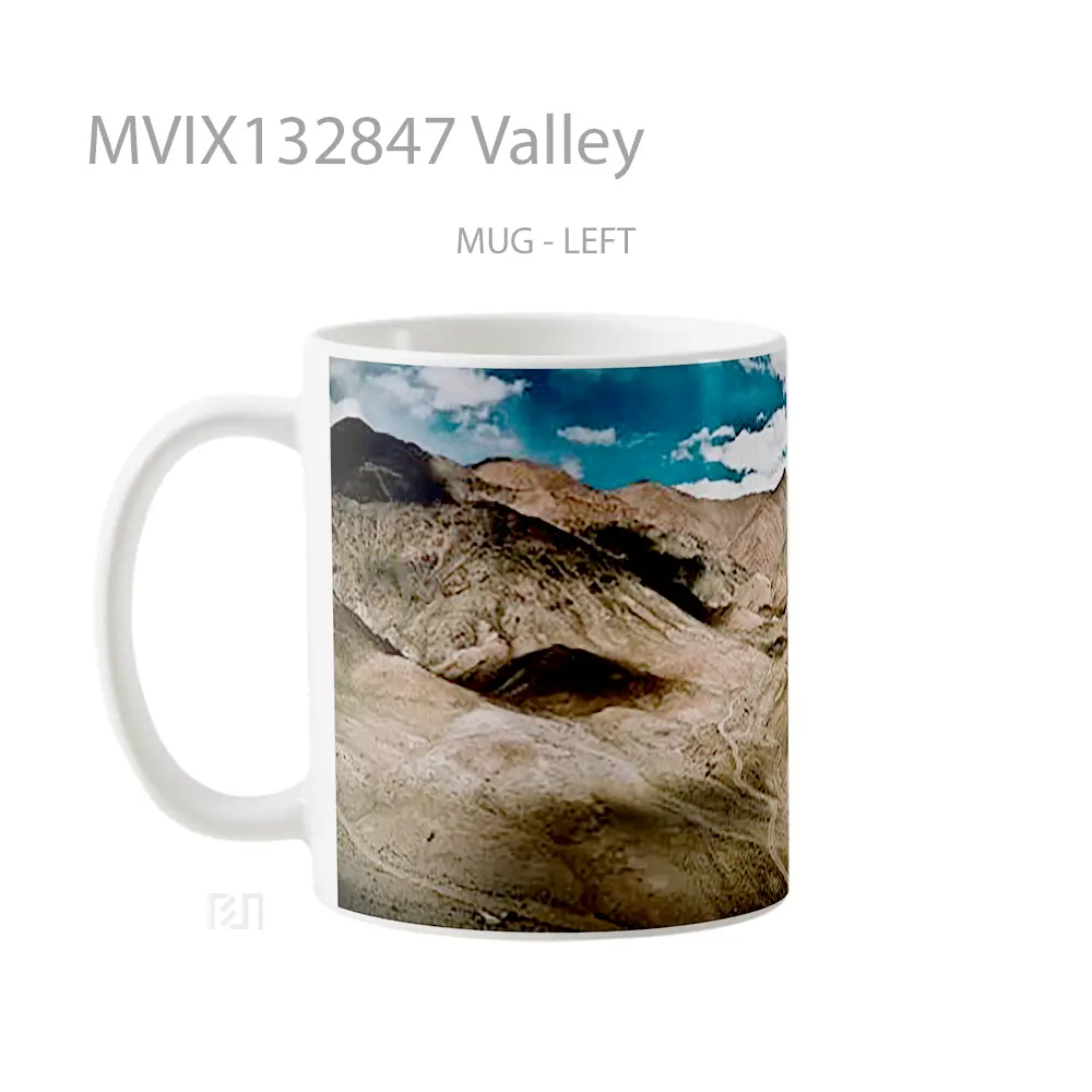 Mug Valley Gelas Pemandangan Alam - All-side / Desain