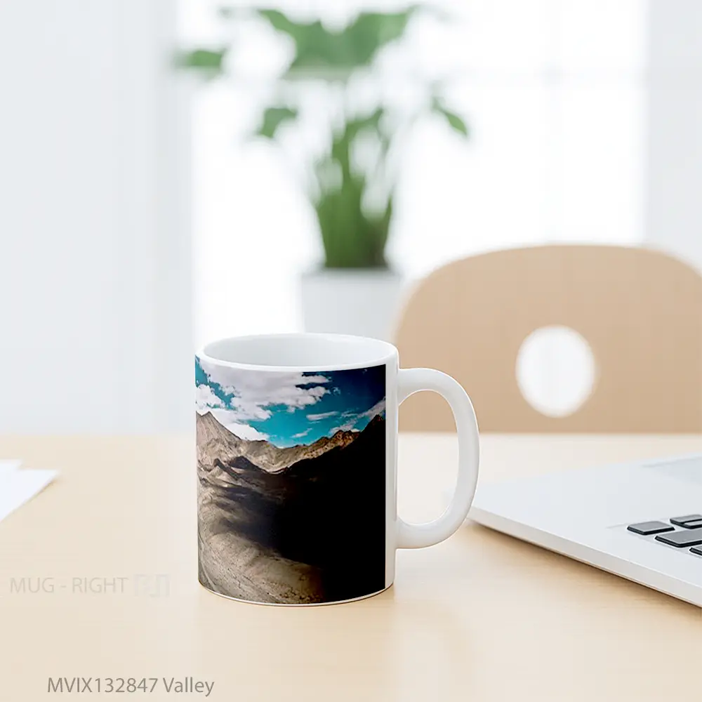 Mug Valley Gelas Pemandangan Alam - All-side / Desain