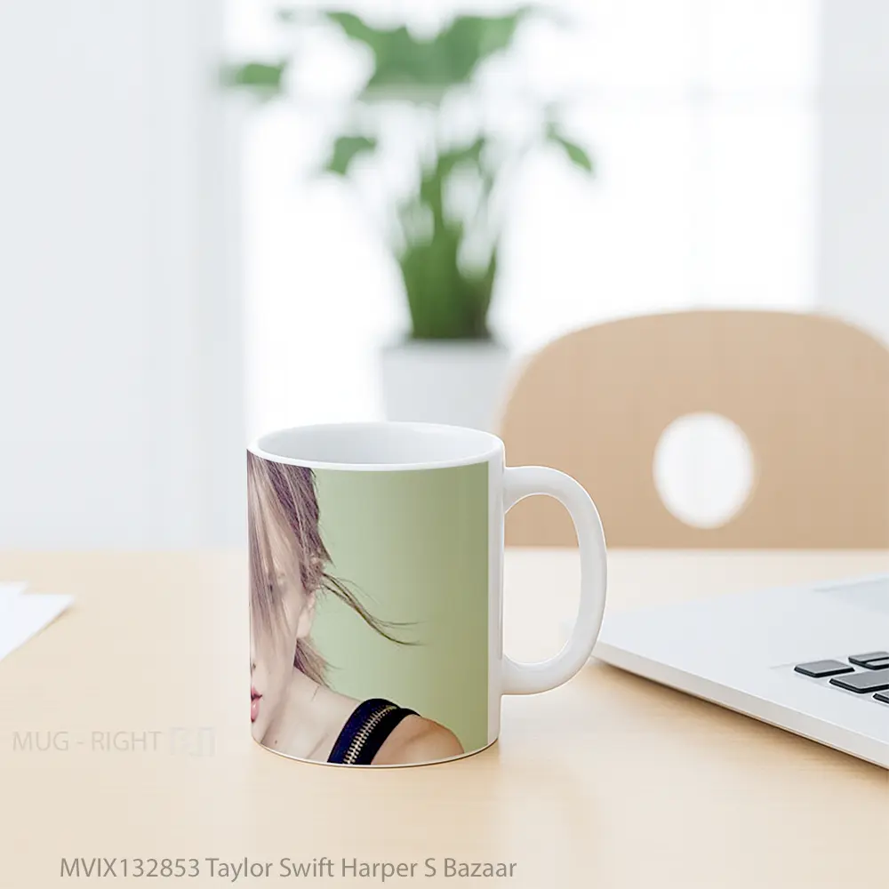 Mug Taylor Swift Harper S Bazaar Gelas Selebriti - All-side / Desain