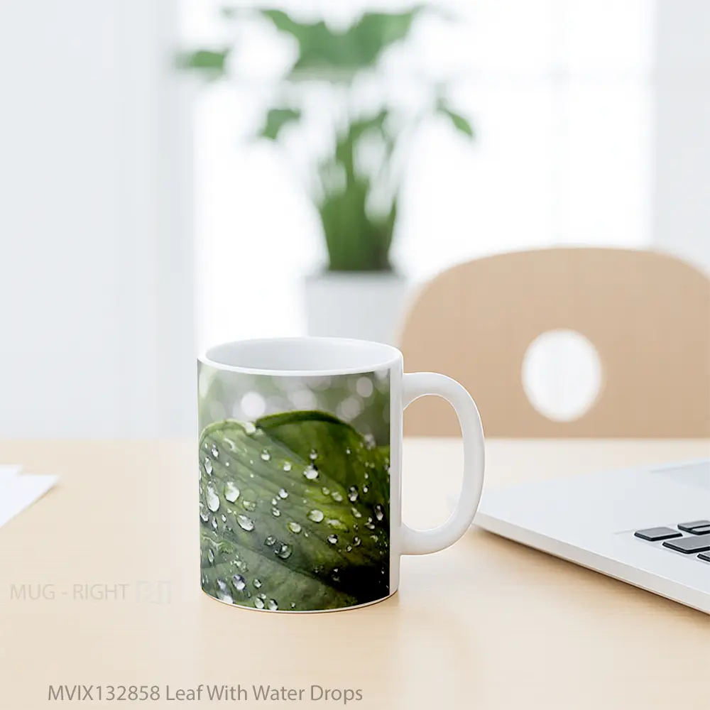 Mug Leaf With Water Drops Gelas Pemandangan Alam - All-side / Desain