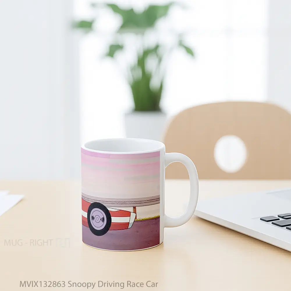 Mug Snoopy Driving Race Car Cangkir Mobil - All-side / Desain