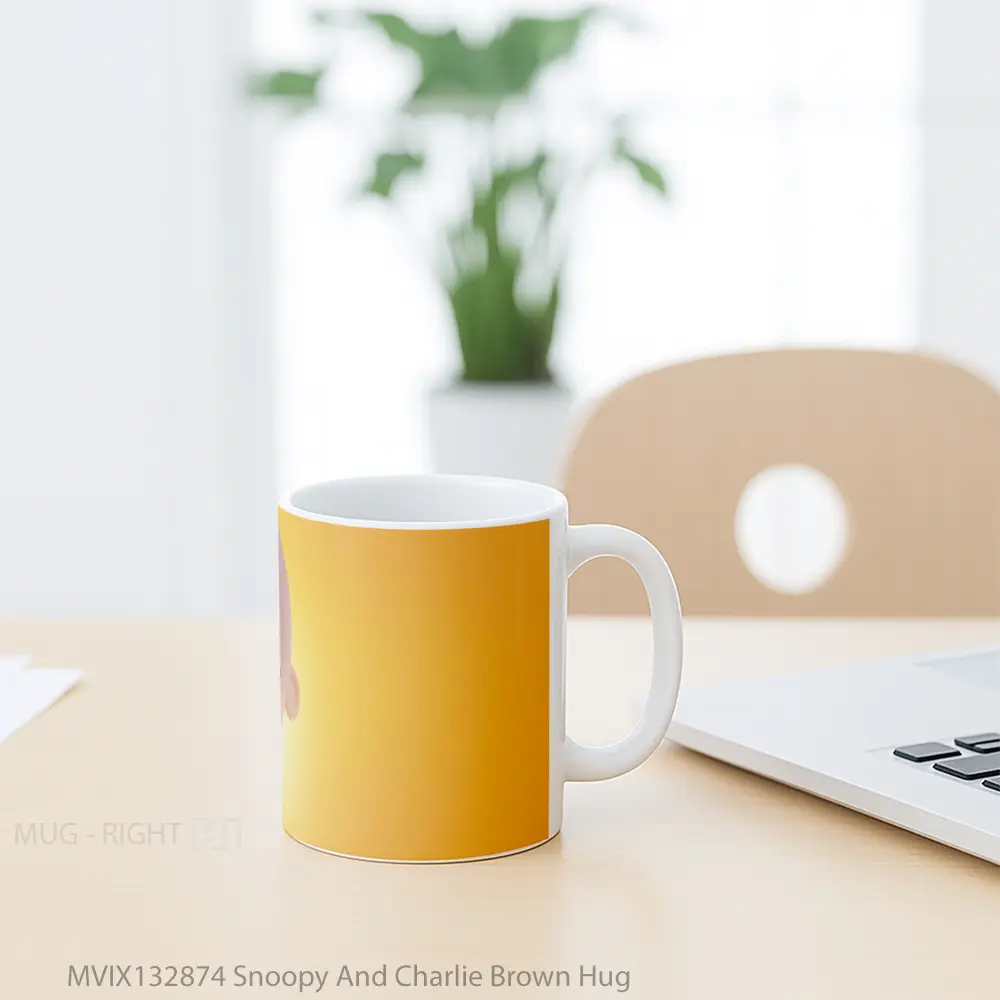 Mug Snoopy And Charlie Brown Hug Gelas Keramik Unik - All-side / Desain