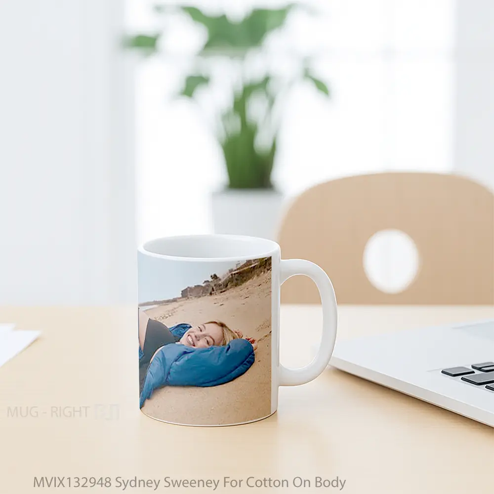 Mug Sydney Sweeney For Cotton On Body Gelas Keramik Unik - All-side / Desain