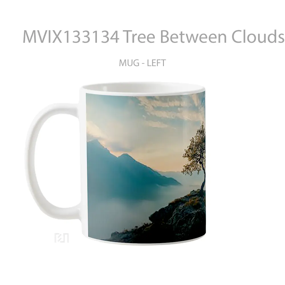 Mug Tree Between Clouds And Mountains Gelas Pemandangan Alam - All-side / Desain