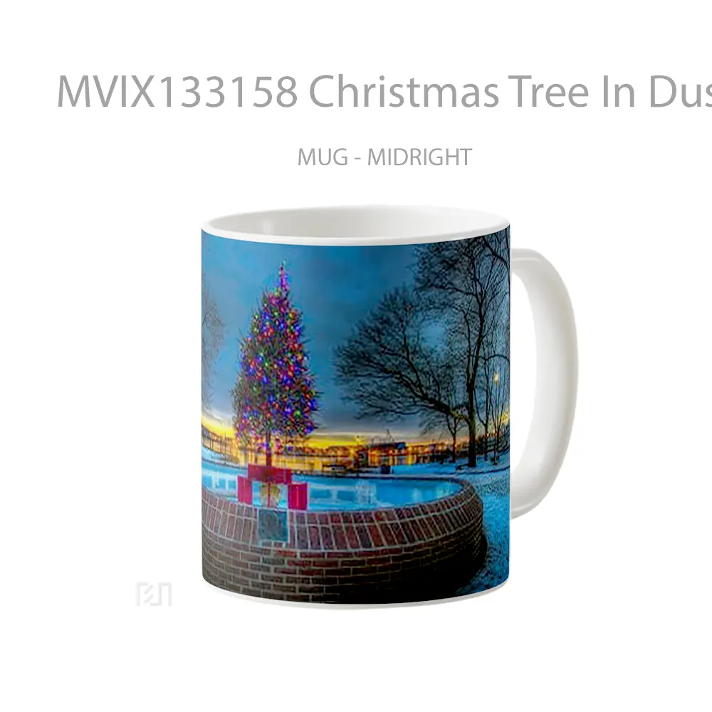 Mug Christmas Tree In Dusk Landscape Gelas Pemandangan Alam - All-side / Desain