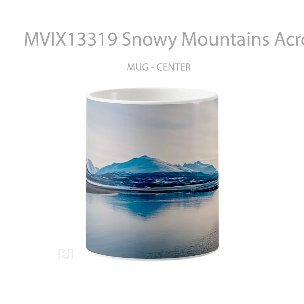 Mug Snowy Mountains Across Lake Gelas Pemandangan Alam