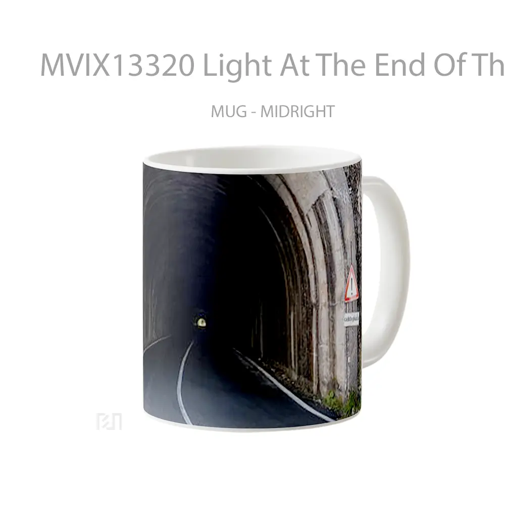 Mug Light At The End Of The Tunel Gelas Keramik Unik - All-side / Desain