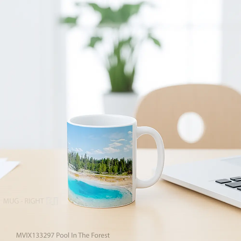 Mug Pool In The Forest Gelas Pemandangan Alam - All-side / Desain