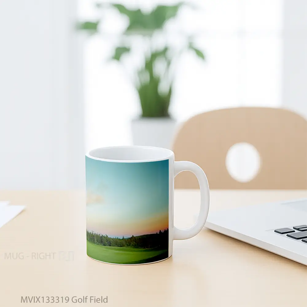Mug Golf Field Gelas Pemandangan Alam - All-side / Desain