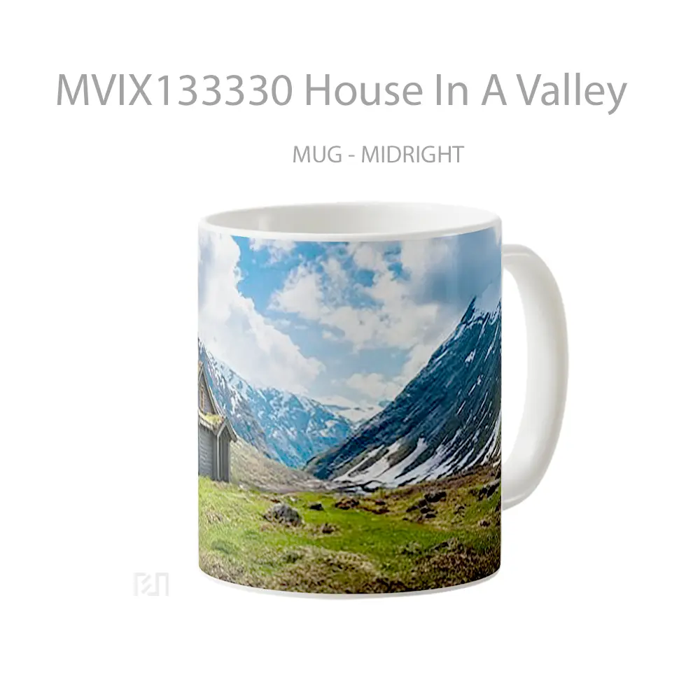 Mug House In A Valley Gelas Pemandangan Alam - All-side / Desain