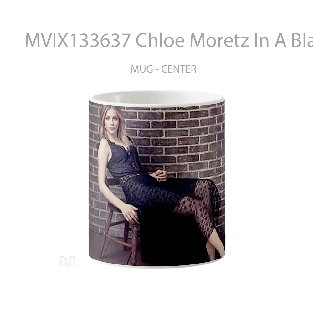 Mug Chloe Moretz In A Black Dress Gelas Keramik Unik