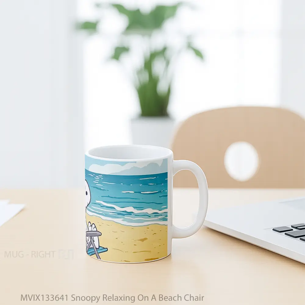 Mug Snoopy Relaxing On A Beach Chair Gelas Pemandangan Alam - All-side / Desain