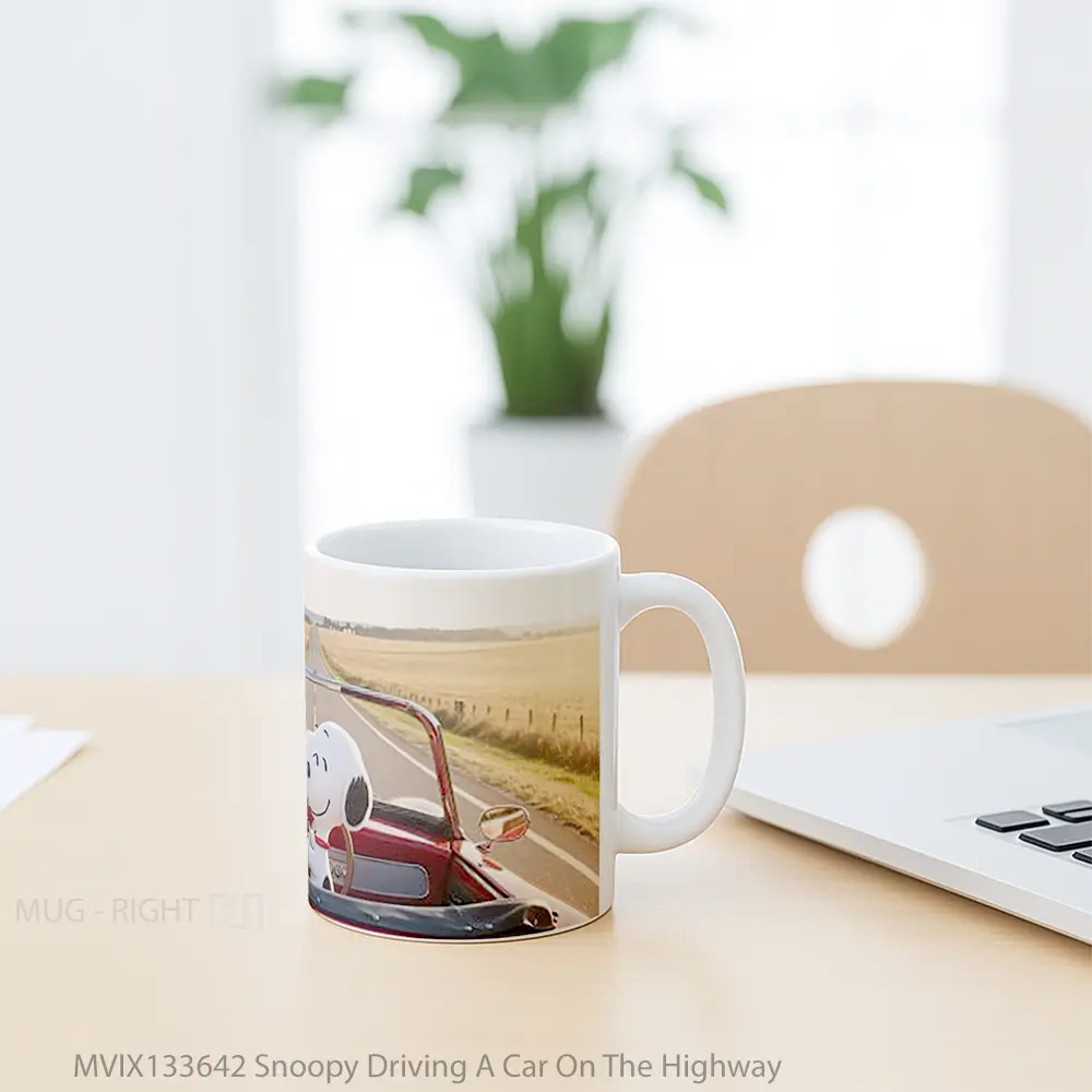 Mug Snoopy Driving A Car On The Highway Cangkir Mobil - All-side / Desain
