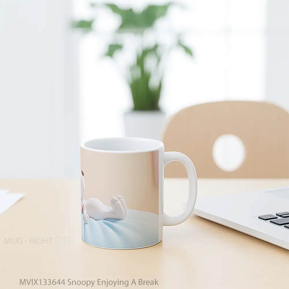 Mug Snoopy Enjoying A Break Gelas Keramik Unik - All-side / Desain