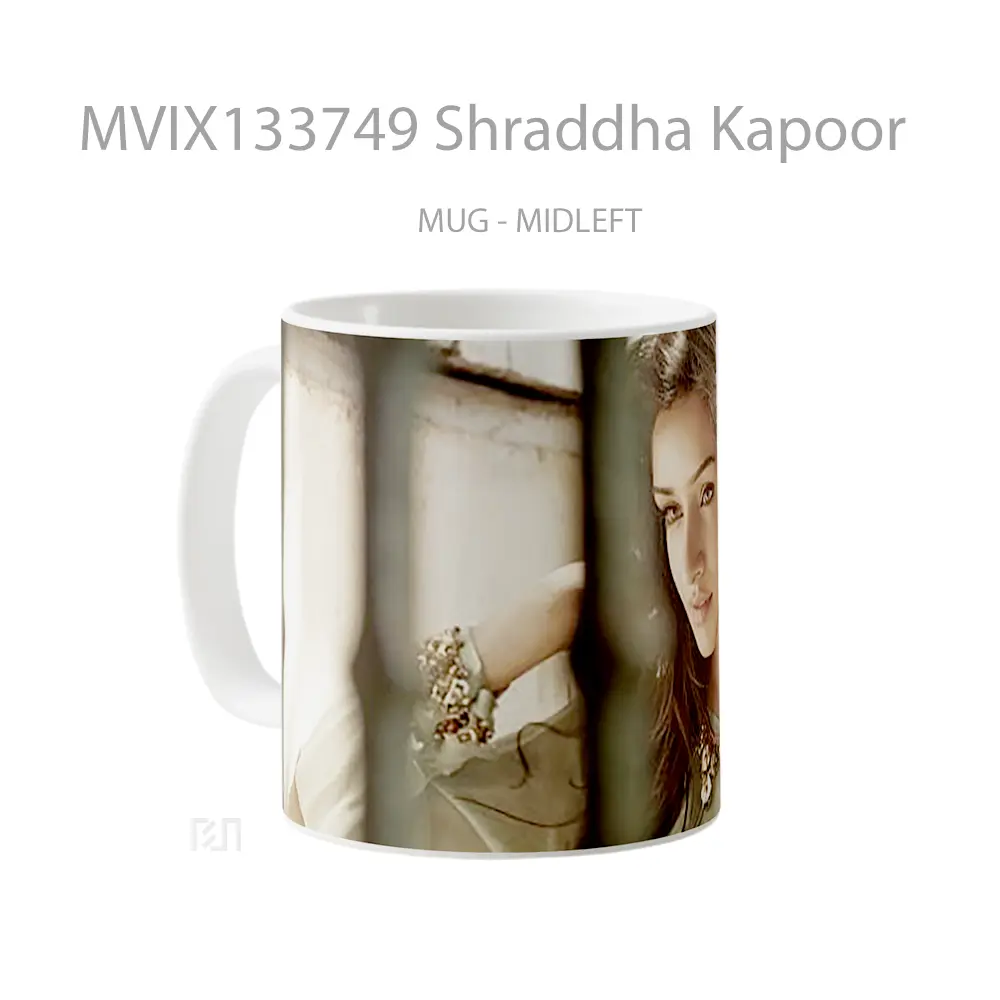 Mug Shraddha Kapoor Gelas Keramik Unik - All-side / Desain