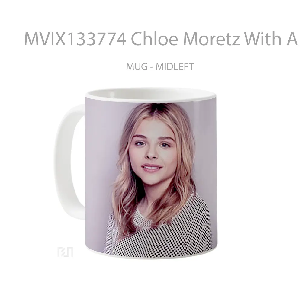 Mug Chloe Moretz With A Striped Shirt Gelas Keramik Unik - All-side / Desain