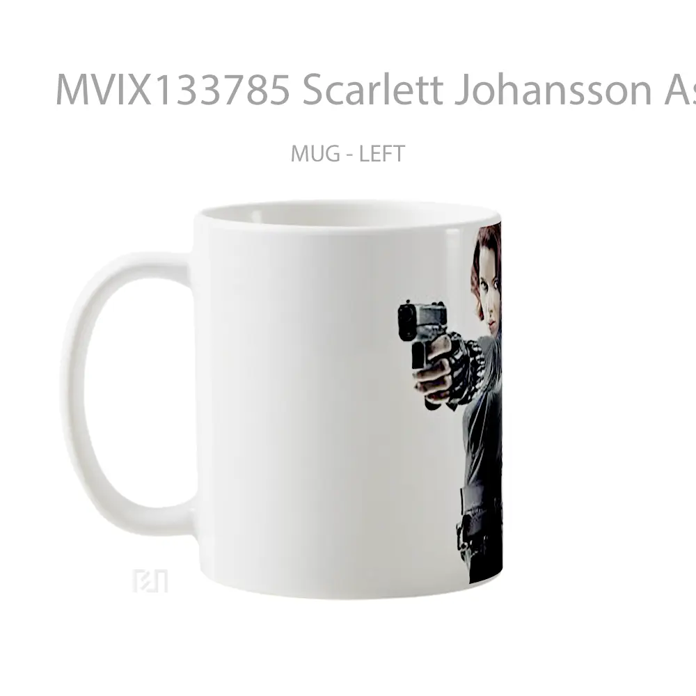 Mug Scarlett Johansson As Black Widow In Avengers Gelas Superhero - All-side / Desain