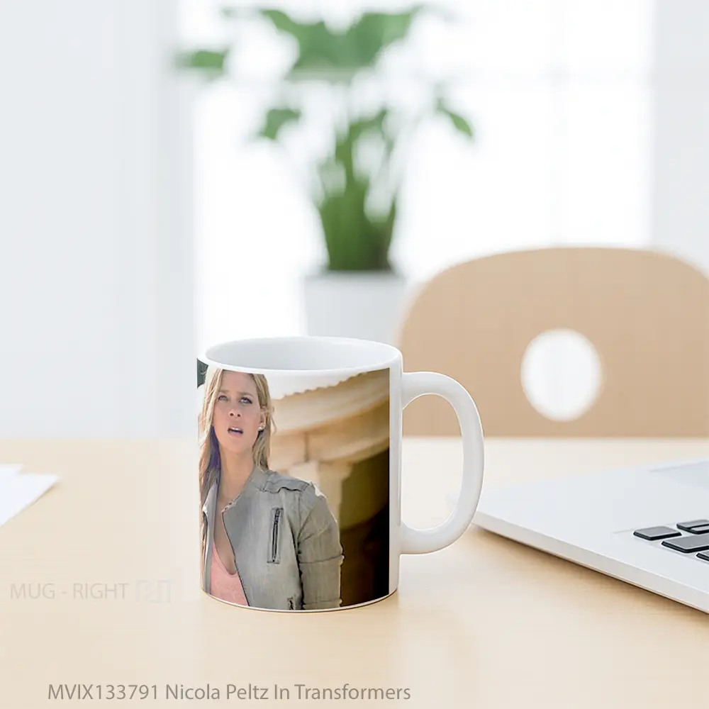 Mug Nicola Peltz In Transformers Gelas Film - All-side / Desain