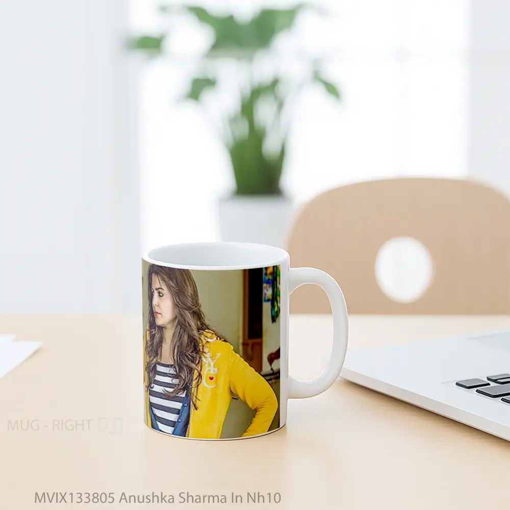 Mug Anushka Sharma In Nh10 Gelas Keramik Unik - All-side / Desain