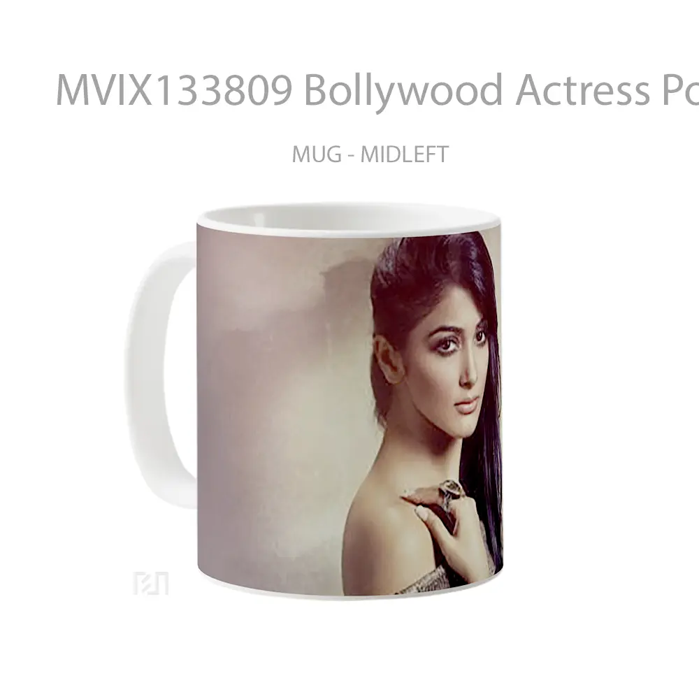 Mug Bollywood Actress Pooja Hegde Gelas Keramik Unik - All-side / Desain