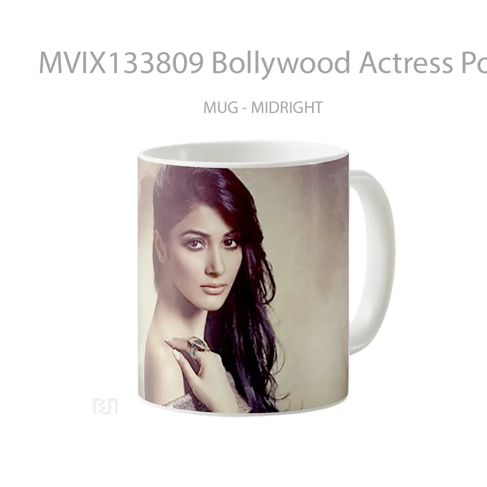 Mug Bollywood Actress Pooja Hegde Gelas Keramik Unik - All-side / Desain