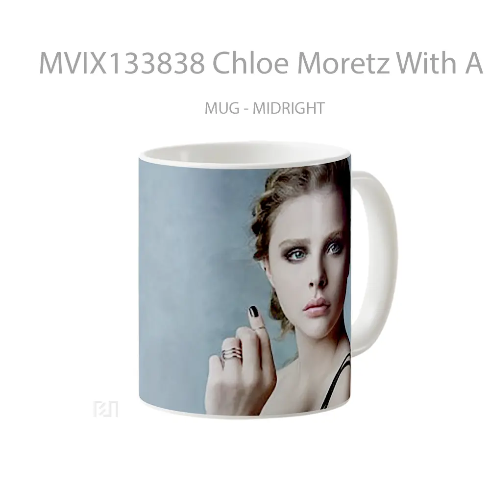 Mug Chloe Moretz With A Braid Gelas Keramik Unik - All-side / Desain