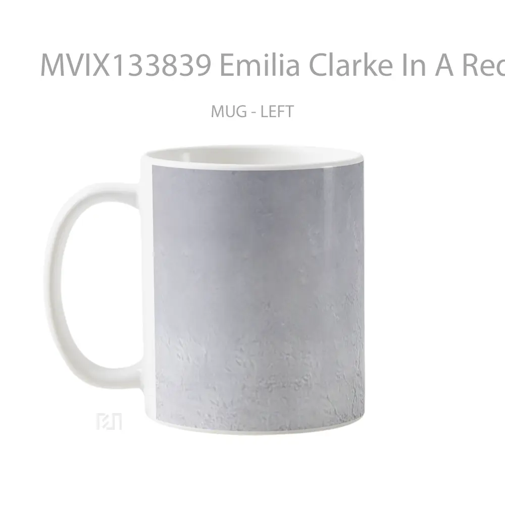 Mug Emilia Clarke In A Red Dress Gelas Keramik Unik - All-side / Desain