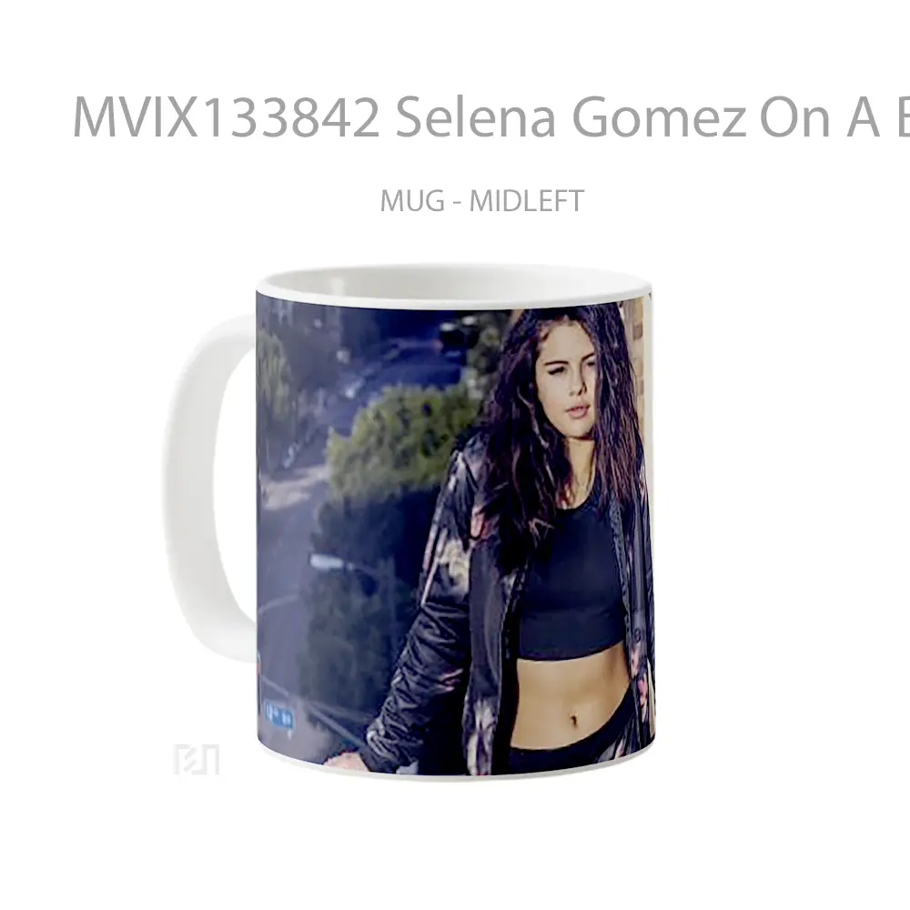 Mug Selena Gomez On A Balcony Gelas Selebriti - All-side / Desain