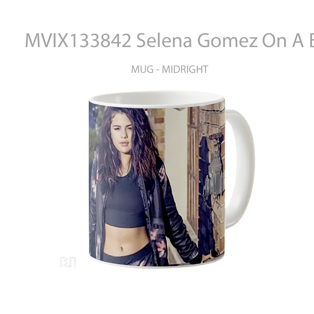 Mug Selena Gomez On A Balcony Gelas Selebriti - All-side / Desain