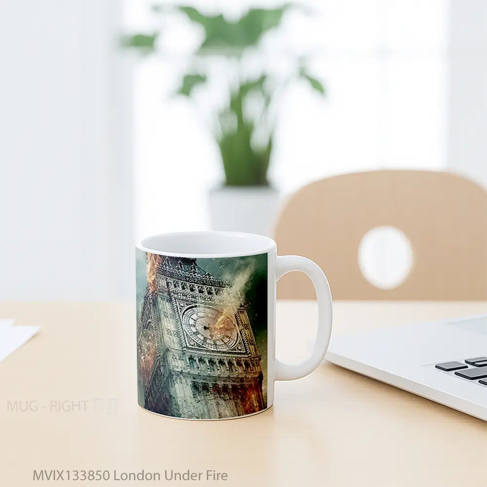 Mug London Under Fire Gelas Keramik Unik - All-side / Desain