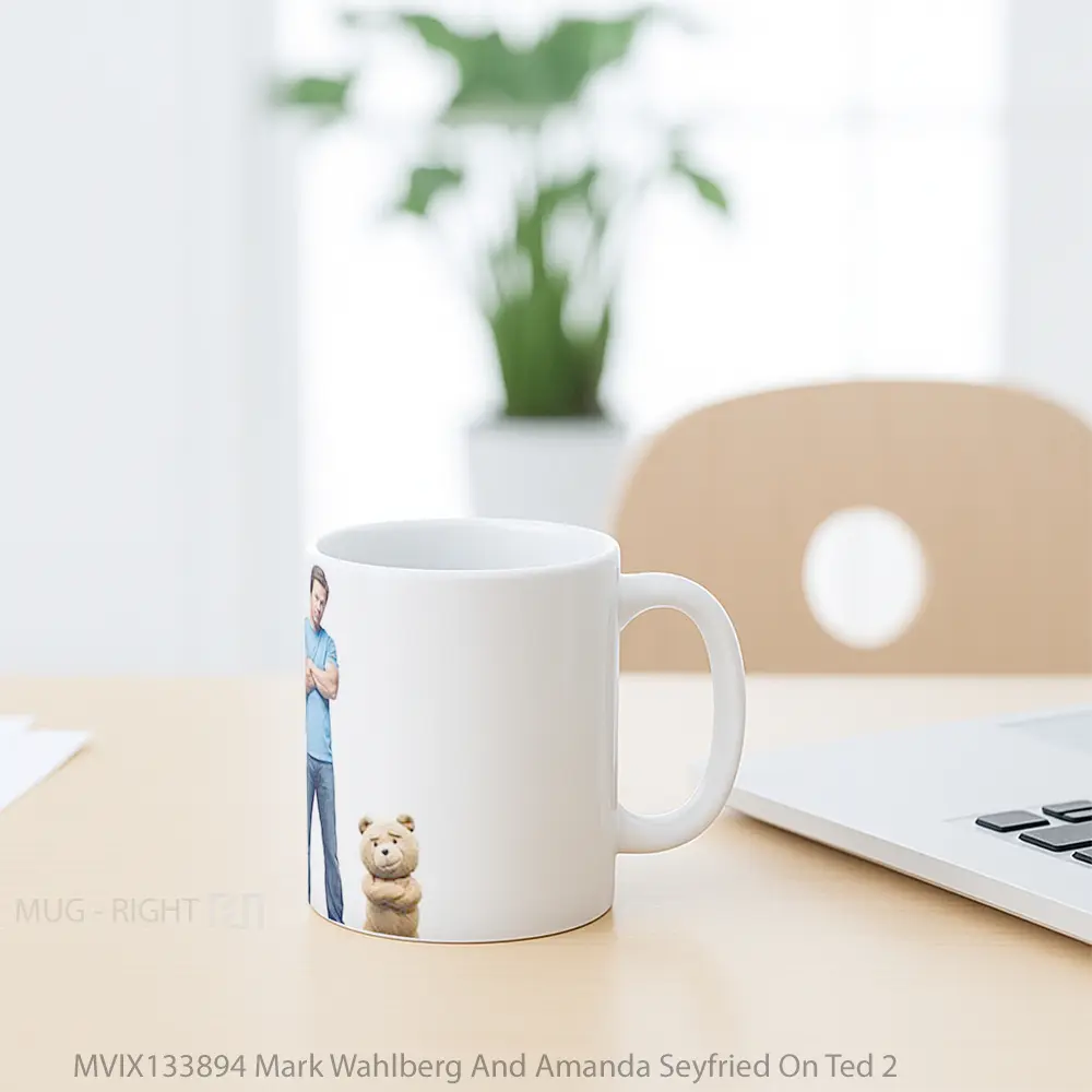 Mug Mark Wahlberg And Amanda Seyfried On Ted 2 Gelas Keramik Unik - All-side / Desain