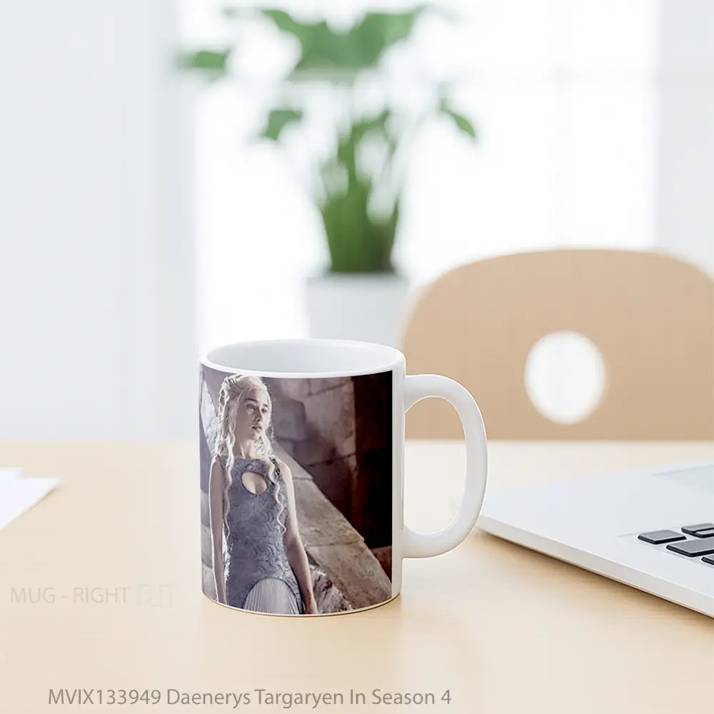Mug Daenerys Targaryen In Season 4 Gelas Keramik Unik - All-side / Desain