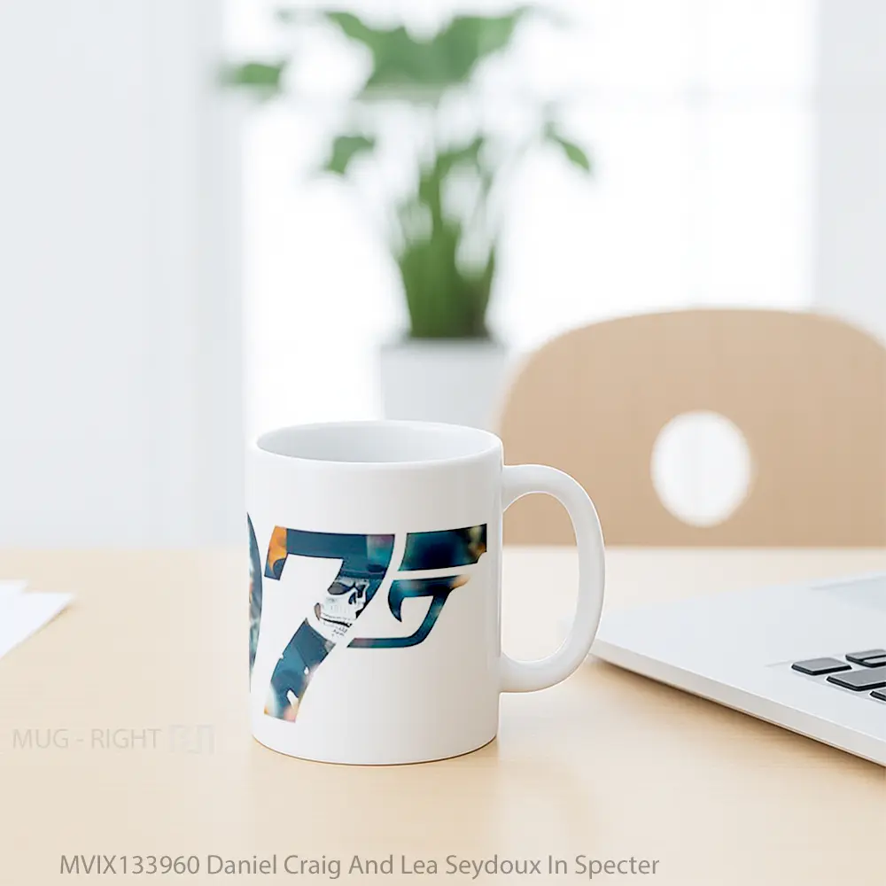 Mug Daniel Craig And Lea Seydoux In Specter Gelas Keramik Unik - All-side / Desain