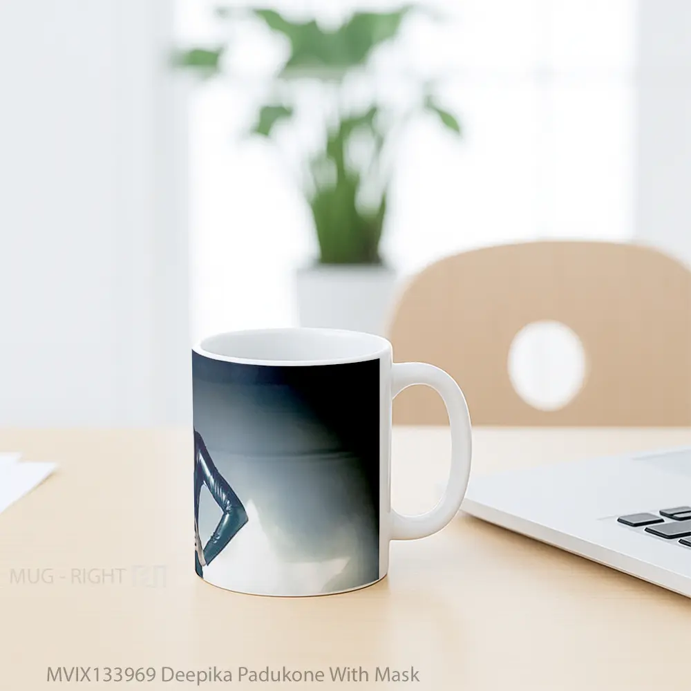 Mug Deepika Padukone With Mask Gelas Keramik Unik - All-side / Desain