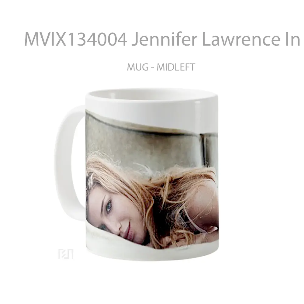 Mug Jennifer Lawrence In A Bed Gelas Keramik Unik - All-side / Desain