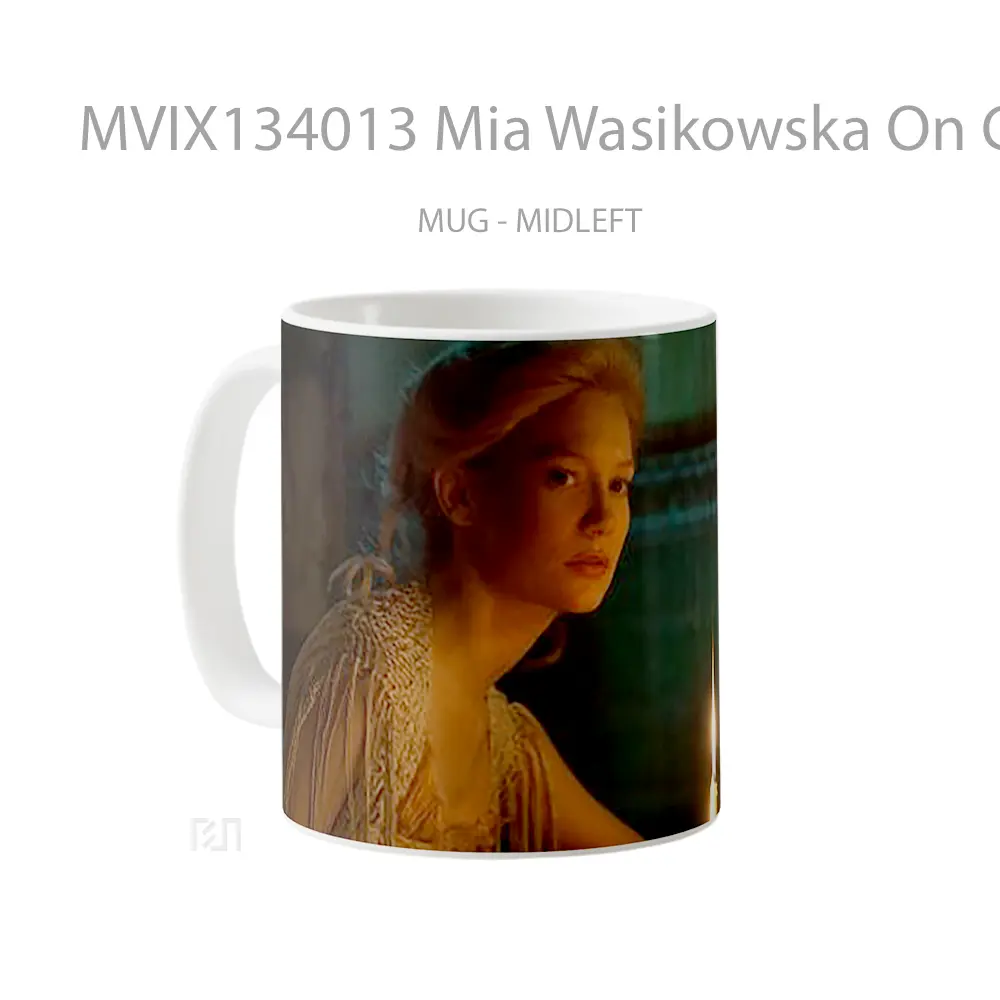 Mug Mia Wasikowska On Crimson Peak Gelas Keramik Unik - All-side / Desain