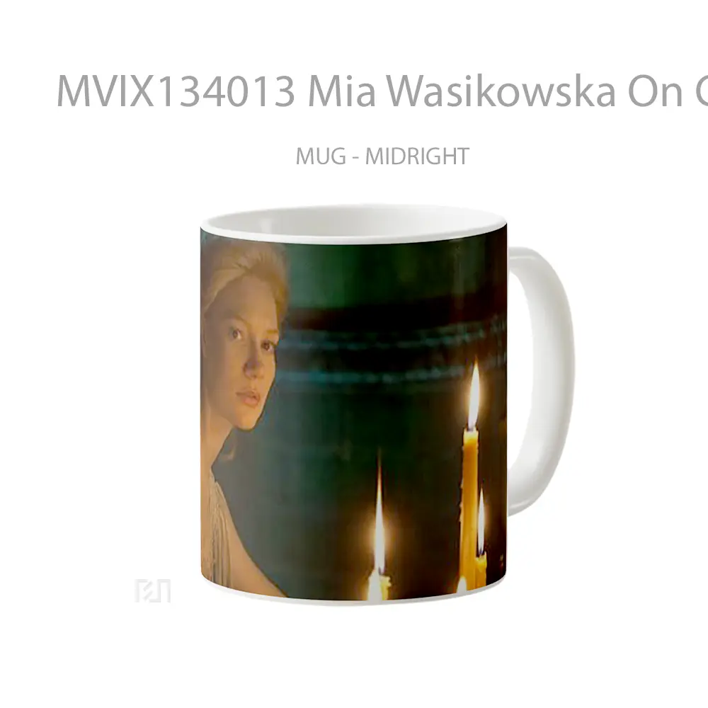 Mug Mia Wasikowska On Crimson Peak Gelas Keramik Unik - All-side / Desain