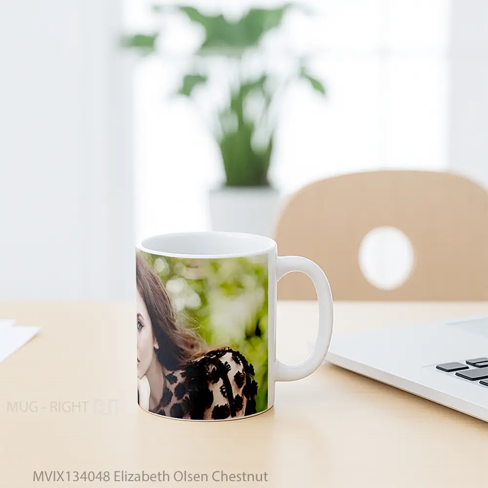 Mug Elizabeth Olsen Chestnut Gelas Keramik Unik - All-side / Desain