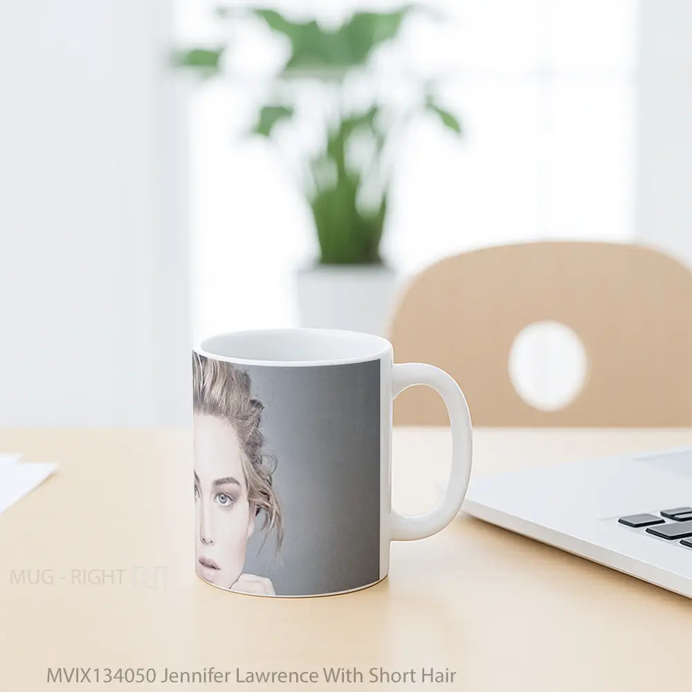 Mug Jennifer Lawrence With Short Hair Gelas Keramik Unik - All-side / Desain