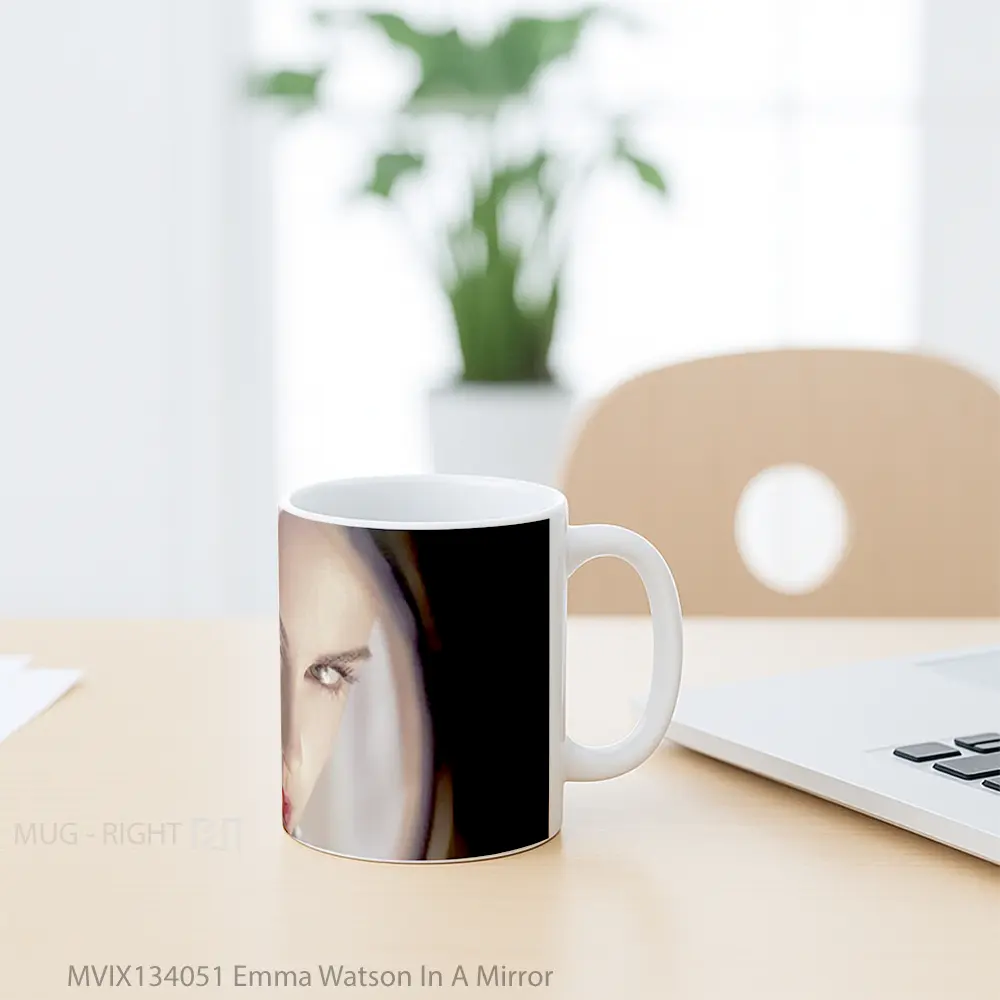 Mug Emma Watson In A Mirror Gelas Selebriti - All-side / Desain
