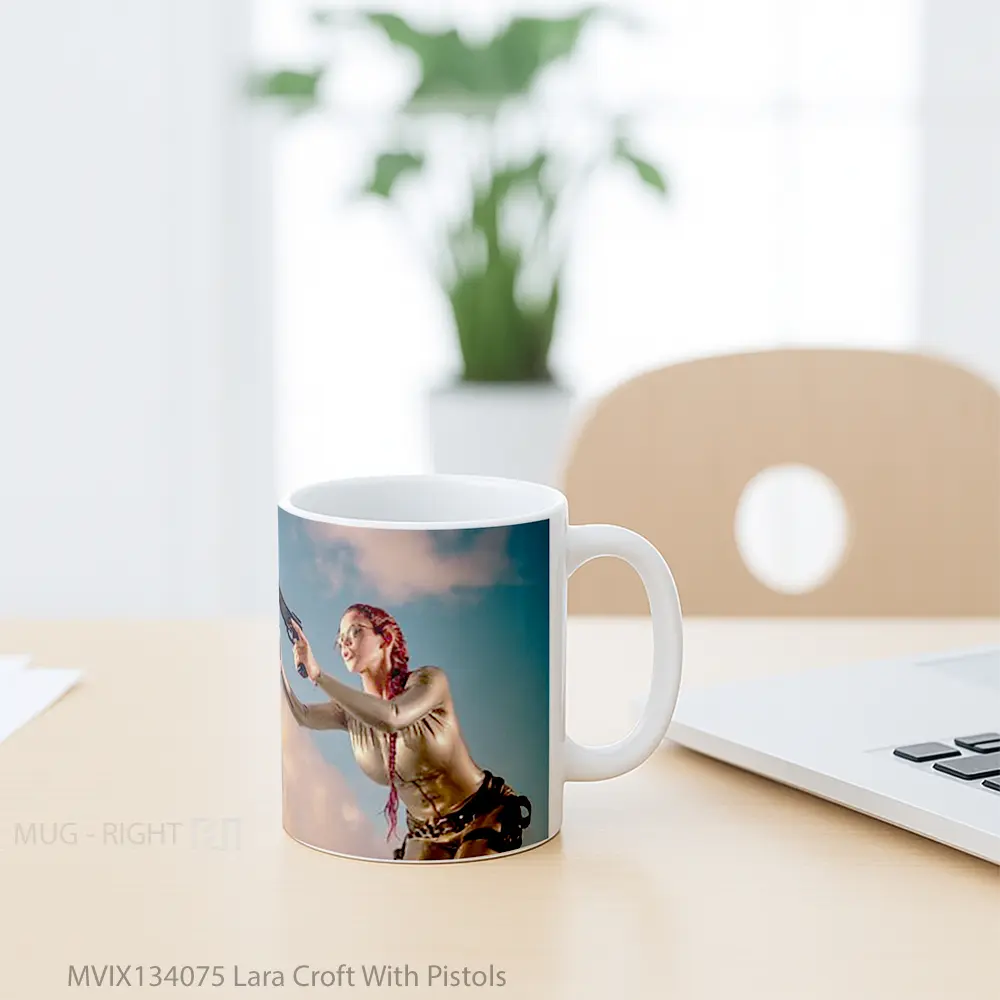 Mug Lara Croft With Pistols Gelas Keramik Unik - All-side / Desain