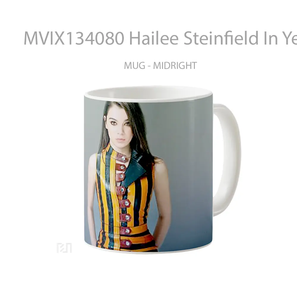 Mug Hailee Steinfield In Yellow Gelas Keramik Unik - All-side / Desain