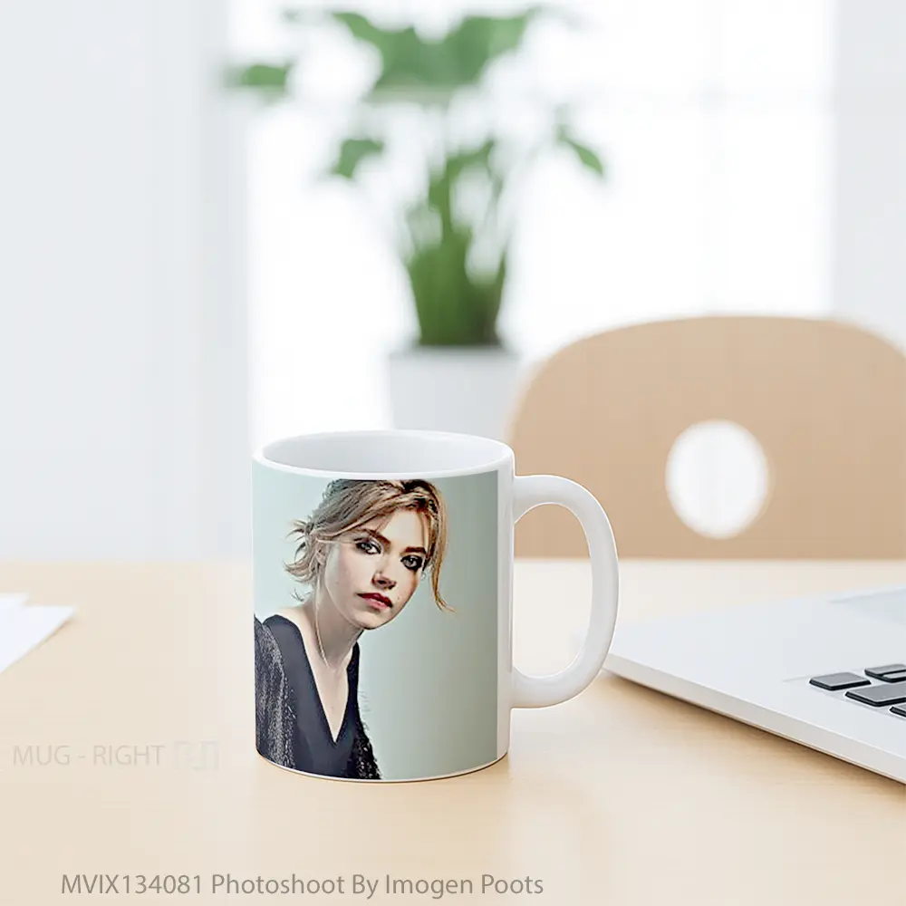 Mug Photoshoot By Imogen Poots Gelas Keramik Unik - All-side / Desain