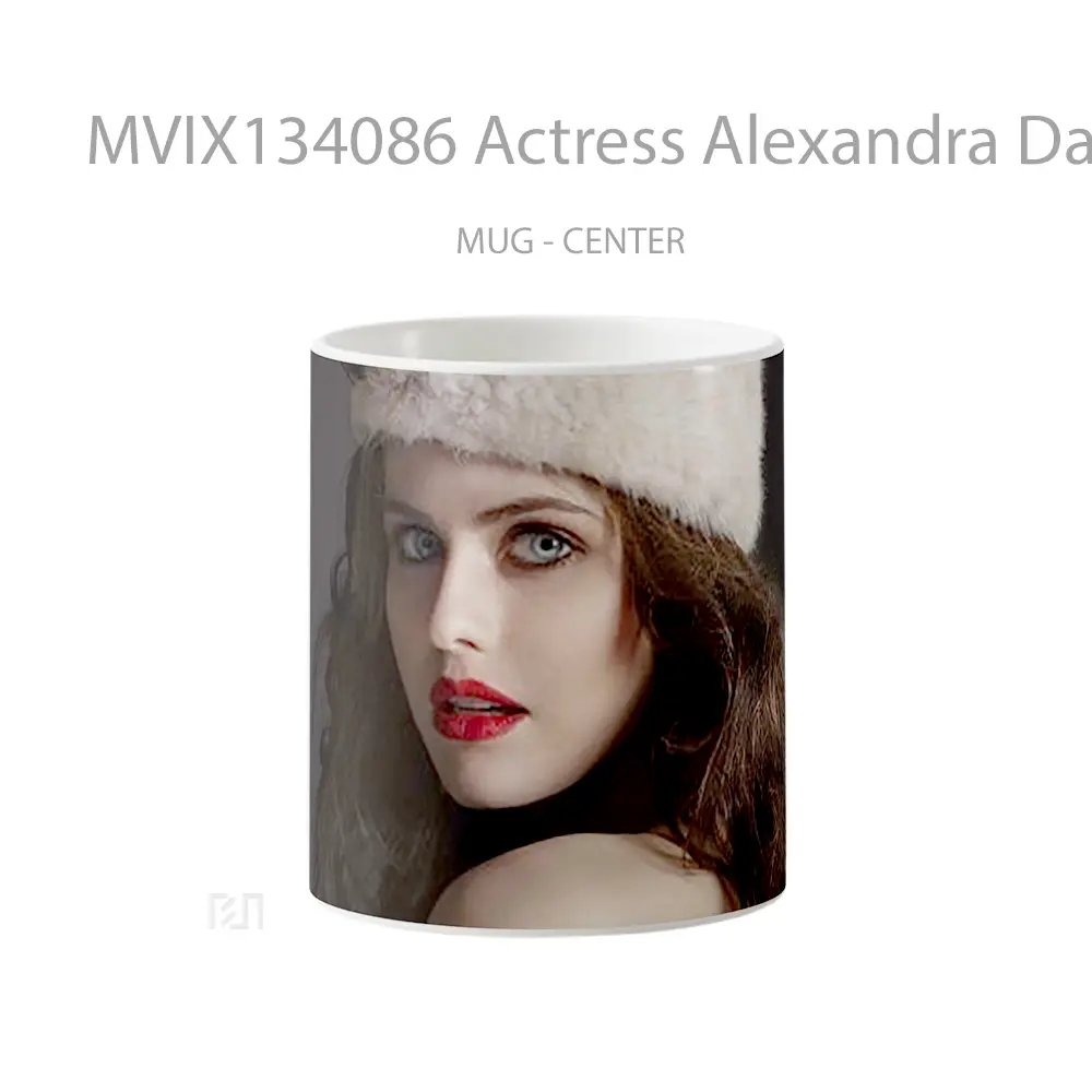 Mug Actress Alexandra Daddario Gelas Selebriti