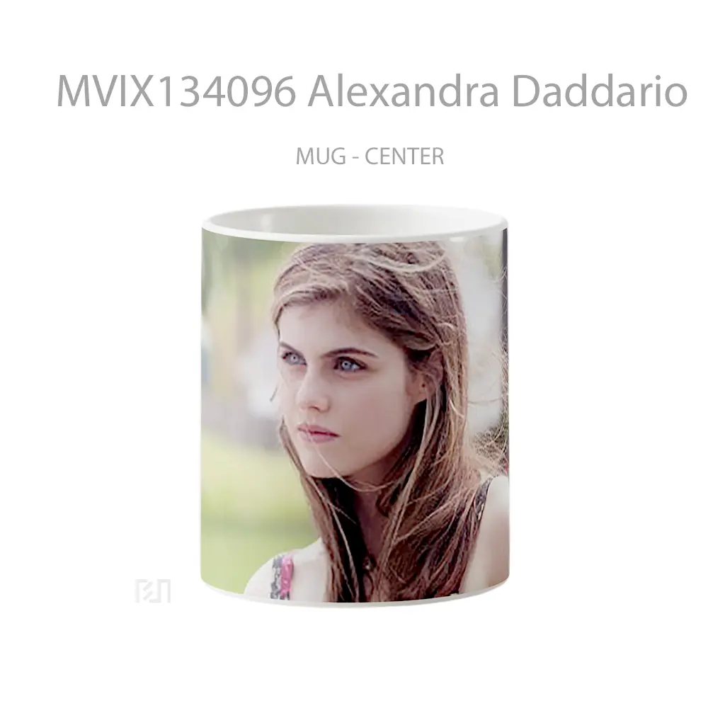 Mug Alexandra Daddario Gelas Selebriti