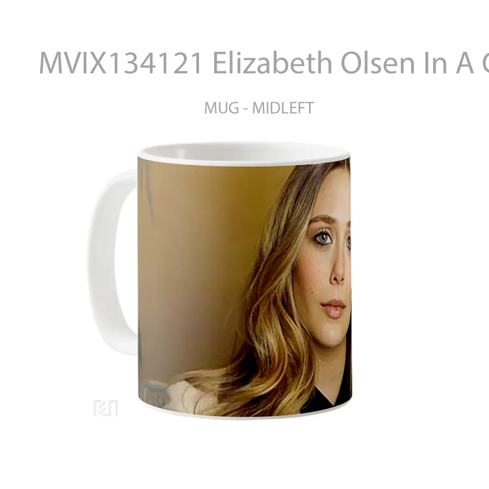 Mug Elizabeth Olsen In A Golden Room Gelas Keramik Unik - All-side / Desain